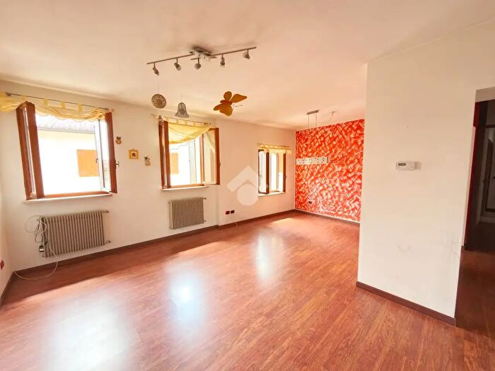 Appartamento con 5 locali in vendita in Via della Fornace, Travesio