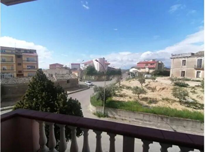 Appartamento quadrilocale in vendita in Via Pianette, Strongoli