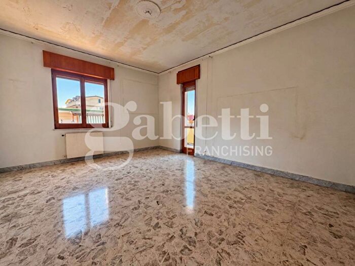Appartamento trilocale in affitto in I Traversa Via Mazzini, Frattamaggiore