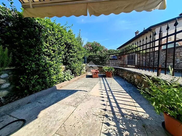 Appartamento trilocale in vendita in Via Fratelli Stevani, Zevio