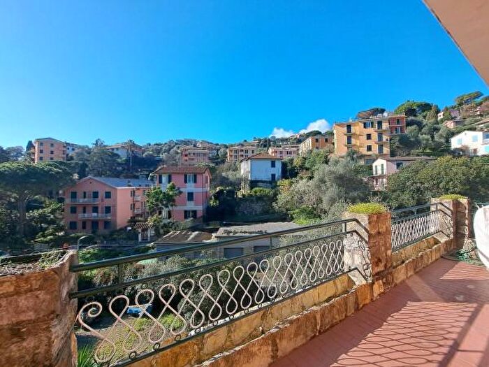 Casa con 6 locali in vendita in Via San Michele, Rapallo
