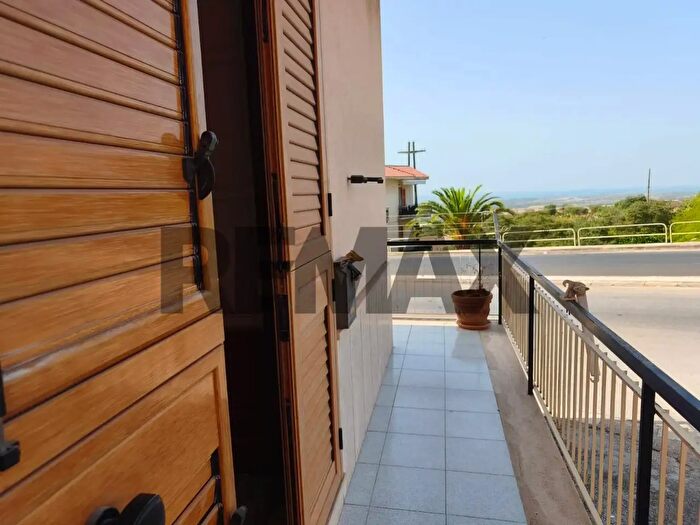Appartamento con 5 locali in vendita in Via Ruggero Settimo, Ispica