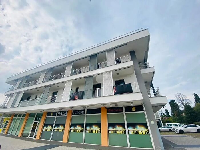 Appartamento bilocale in vendita in Giuseppe Garibaldi, Lentate Sul Seveso