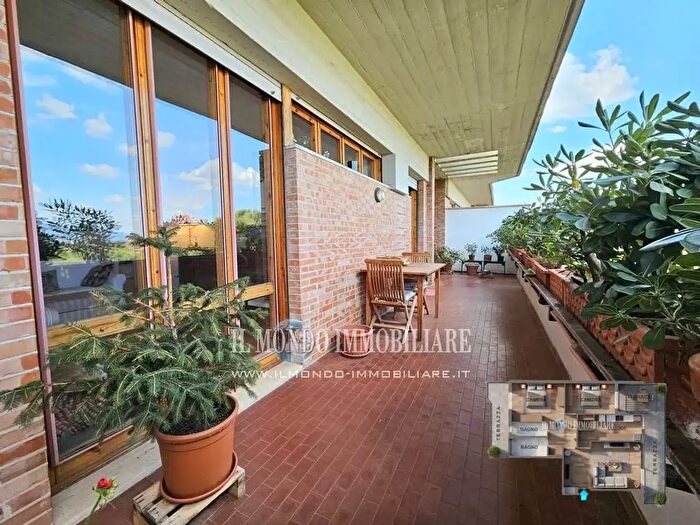 Appartamento quadrilocale in vendita in Piazza Francia, Firenze