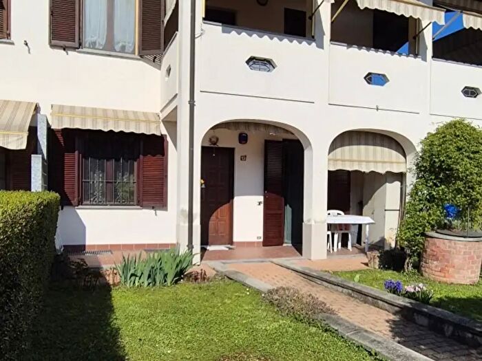 Appartamento con 5 locali in vendita in Via Garibaldi, Lauriano