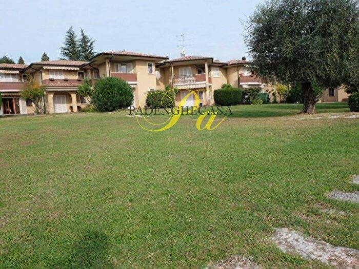 Casa bilocale in affitto in Via Luciano Manara, Centro, Padenghe sul Garda