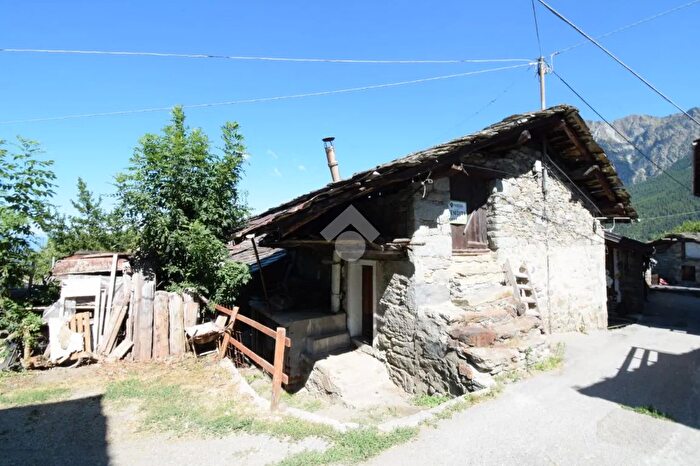 Casa quadrilocale in vendita in Località Salirod, Saint Vincent