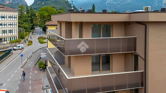 Appartamento quadrilocale in vendita in Via Filzi, Arco