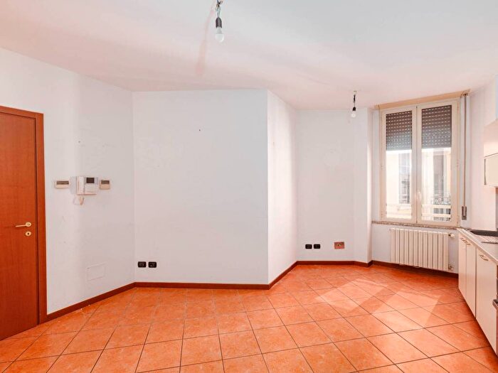 Appartamento trilocale in affitto in Viale Umbria, Martini Insubria, Milano