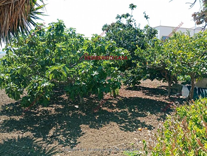Casa quadrilocale in vendita in Viale della Rinascita Crocevie Tp, Valderice