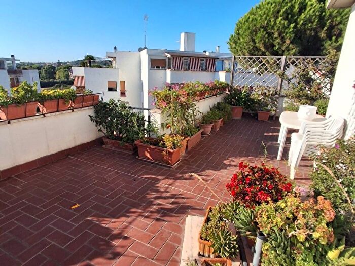 Appartamento trilocale in affitto in Via Aurelio Saffi, Prato del Mare Perazzeta, Santa Marinella