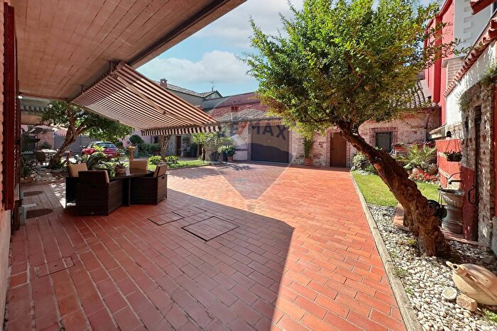 Casa quadrilocale in vendita in Arzago DAdda