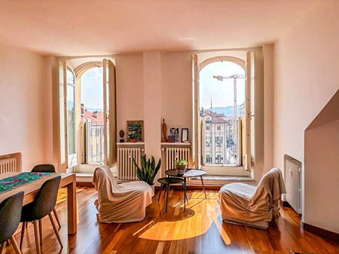 Appartamento quadrilocale in affitto in Via del Carmine, Quadrilatero Romano, Torino