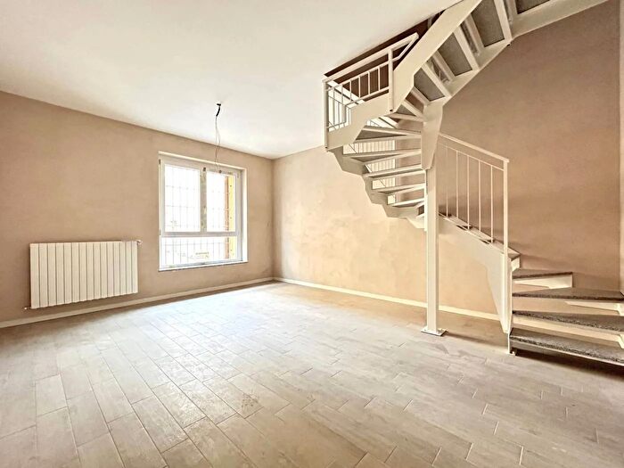 Appartamento trilocale in vendita in Via della Madonna Vimercate, Vimercate