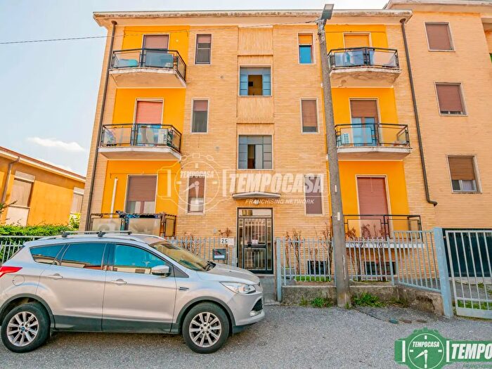 Appartamento bilocale in vendita in Via Antonio Gramsci, Tavazzano Con Villavesco