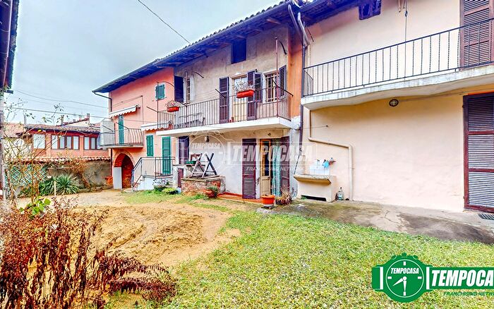 Casa quadrilocale in vendita in Via San Giovanni, Cassine