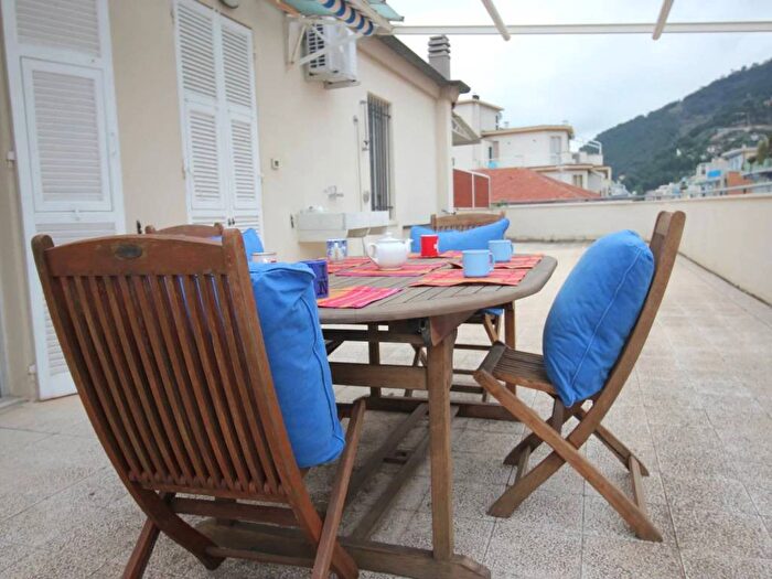 Casa con 5 locali in affitto in Corso A Diaz, Via Roma Borgo Barusso, Alassio