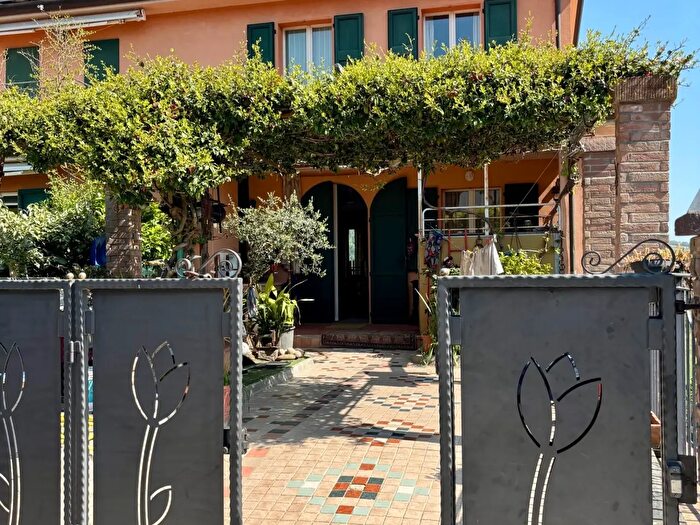 Casa con 5 locali in vendita in Via Orti, San Leo