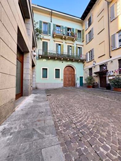 Casa bilocale in vendita in Largo dei Cavallazzi, Novara