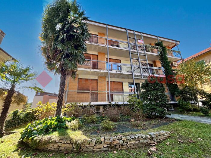 Appartamento con 8 locali in vendita in Corso Vittorio Veneto, Cumiana