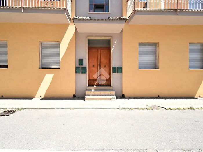 Appartamento trilocale in vendita in Via della Sorgente, Latina
