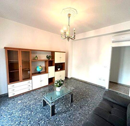 Appartamento trilocale in affitto in Porcellana, Sassari