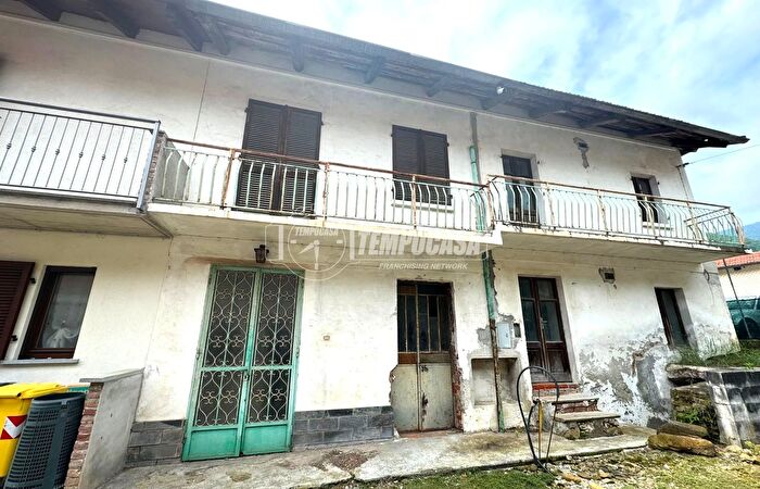 Casa trilocale in vendita in Via Mulino a, Val Della Torre