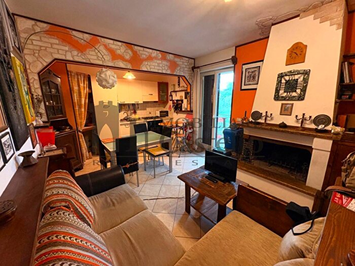 Appartamento bilocale in vendita in Via della Vendemmia, Passignano Sul Trasimeno