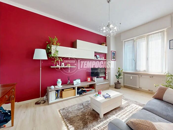 Appartamento trilocale in vendita in Via Minghetti, Collegno