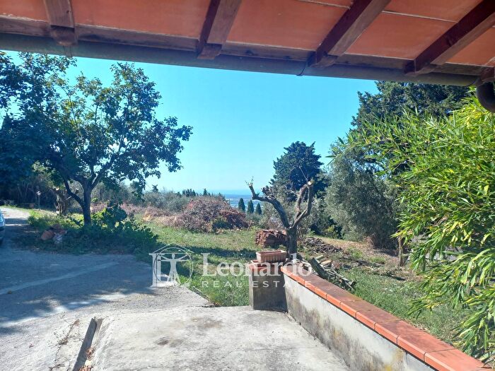 Casa con 7 locali in vendita in Via di Casesi, Massarosa