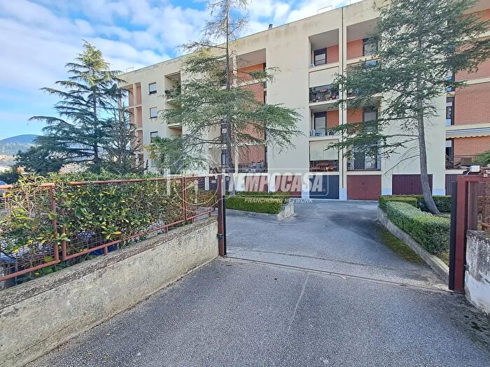 Appartamento quadrilocale in vendita in Viale Leonardo da Vinci a, Terracina