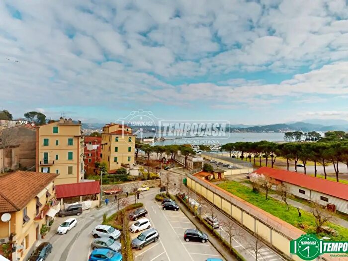 Appartamento quadrilocale in vendita in Via Grado, La Spezia