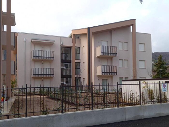 Appartamento bilocale in affitto in Via Valpantena, Quinto, Verona