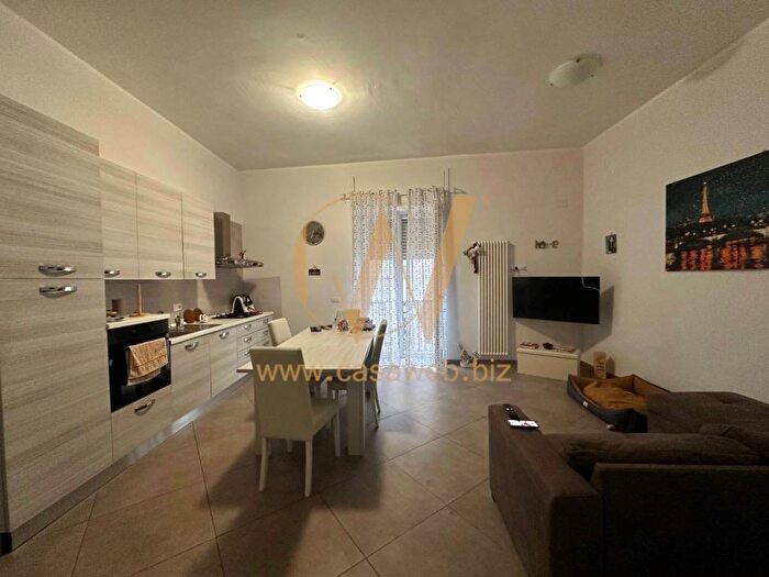 Appartamento trilocale in affitto in Via Albana, Santa Maria Capua Vetere