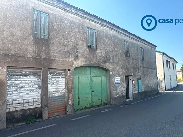 Casa con 5 locali in vendita in Via Assisi, Solesino