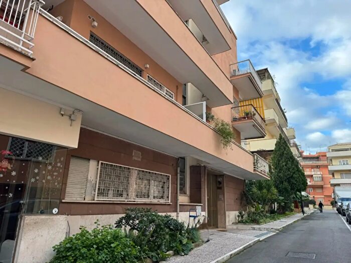 Appartamento quadrilocale in vendita in Via Cardinale Mistrangelo, Roma
