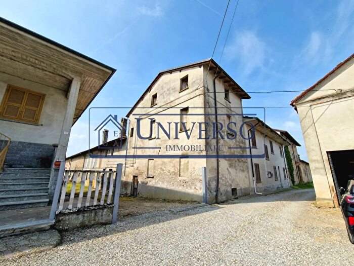 Casa con 7 locali in vendita in Cascina SpagnolaRivanazzano Terme, Rivanazzano