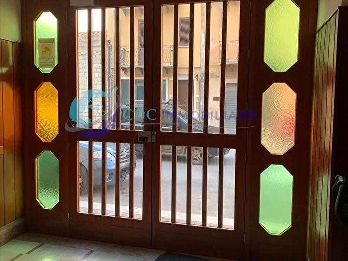 Appartamento con 5 locali in vendita in Via Duca degli Abbruzzi, Lercara Friddi