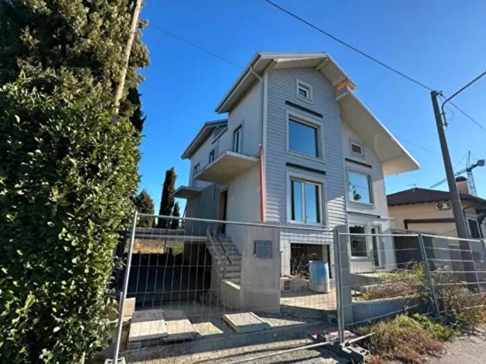 Casa quadrilocale in vendita in Via Fornasone, San Vittore Olona