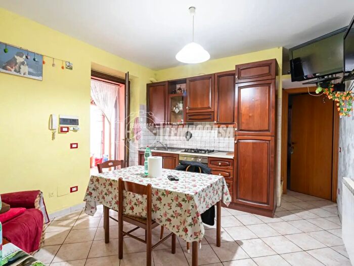 Casa con 6 locali in vendita in Vocabolo Cuoio, Matelica