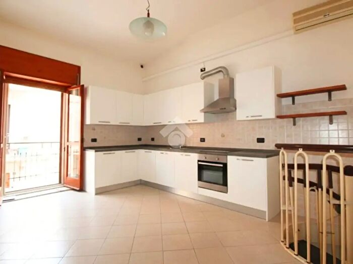 Appartamento quadrilocale in vendita in Via Luigi Settembrini, Lucera