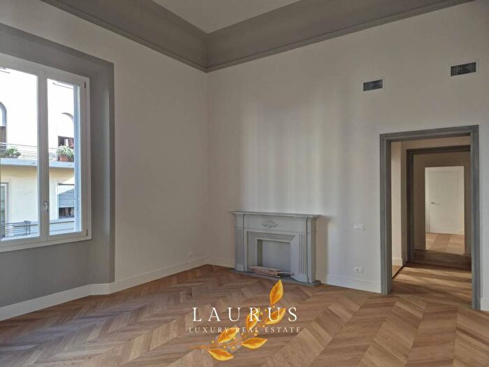 Appartamento trilocale in affitto in Via Lorenzo il Magnifico, Libertà Savonarola, Firenze