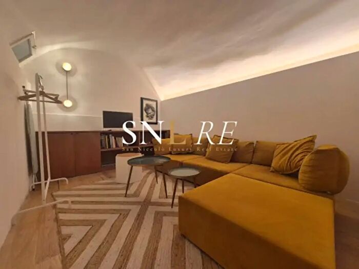 Appartamento trilocale in vendita in Via Lupo, Firenze