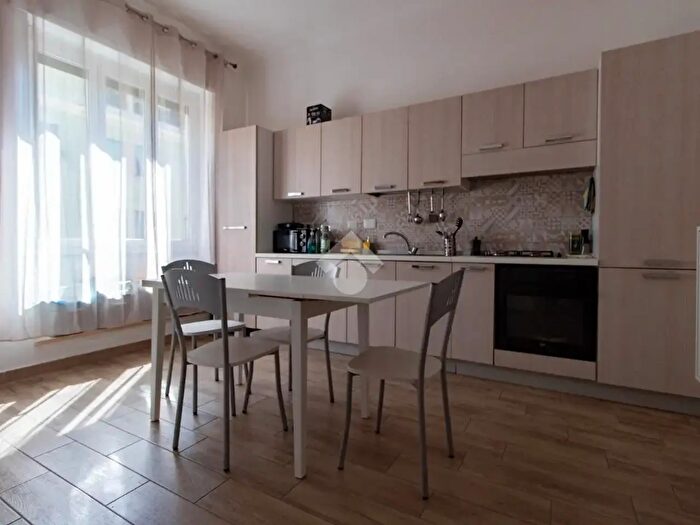 Appartamento quadrilocale in vendita in Via Lorenzo Il Magnifico, Roma