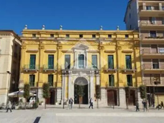 Appartamento quadrilocale in vendita in Piazza della Libertà, Avellino