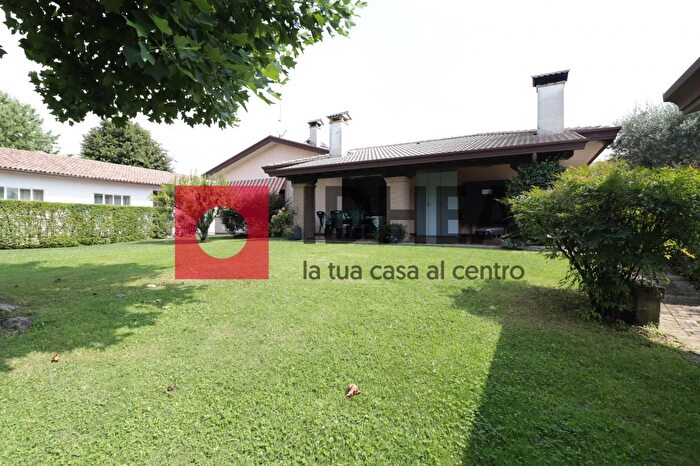 Casa con 5 locali in vendita in Via Campagnola, Villorba