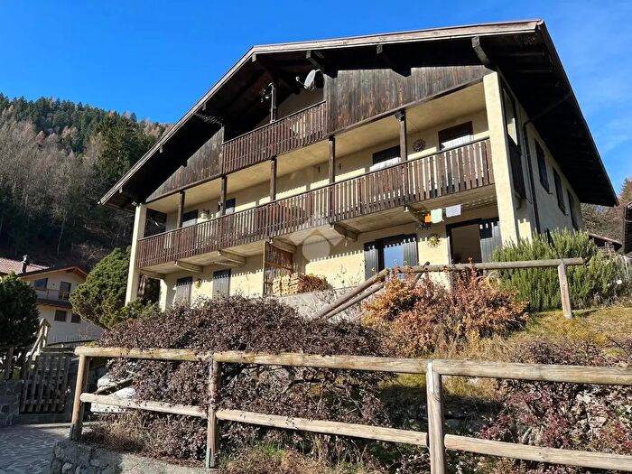 Appartamento trilocale in vendita in Via San Giuliano, Caderzone