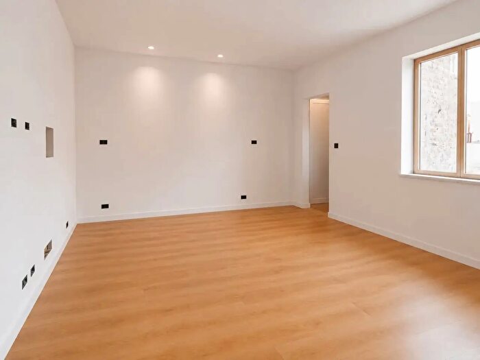 Appartamento quadrilocale in vendita in Via Borghetto, Legnago