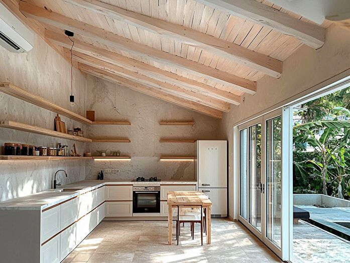 Casa quadrilocale in vendita in Strada Imbriani, Parma