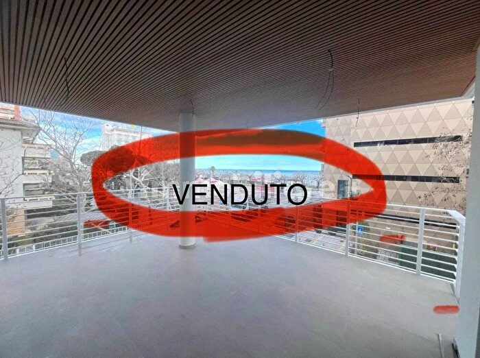 Appartamento quadrilocale in vendita in Viale Milano Riccione, Riccione